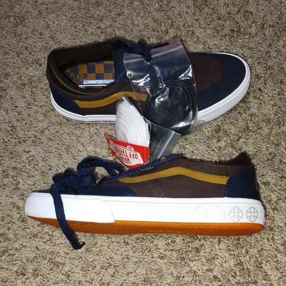 Men\'s Gilbert Crockett Vans off the wall pro skateboard shoes US 7. NWT. main image 10